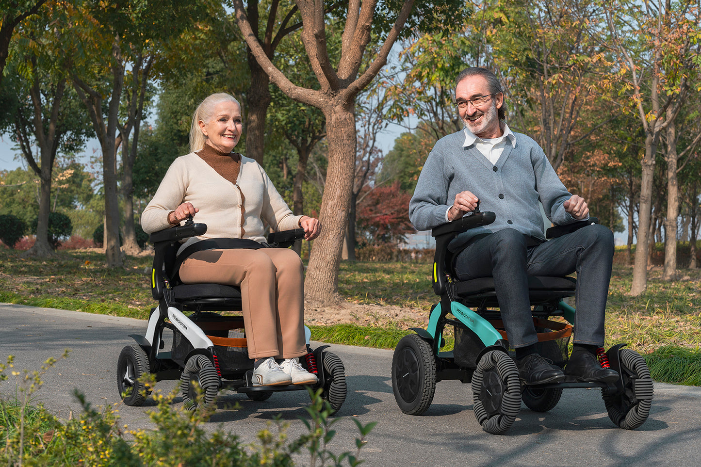 Robooter E60 A Automatic Folding All-Terrain Smart Powerchair