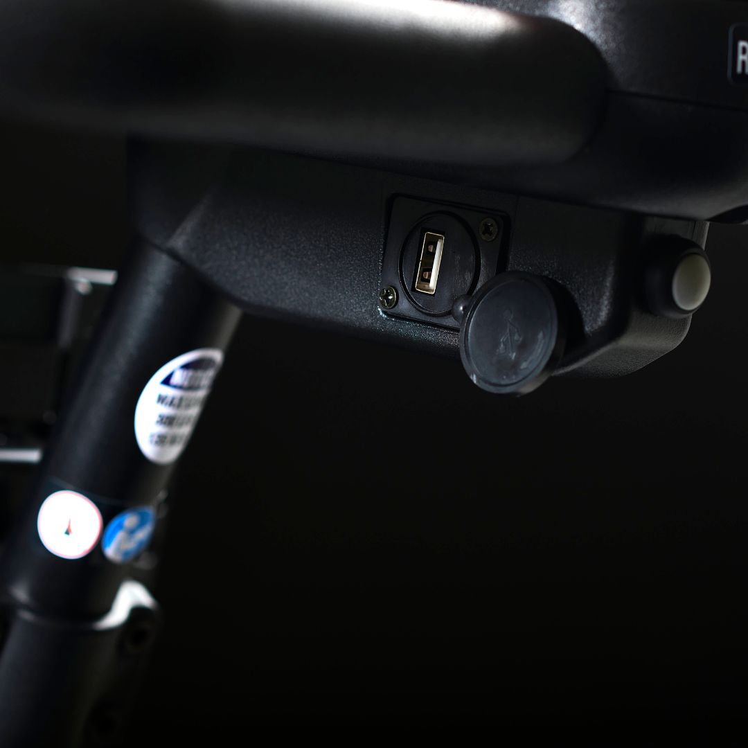 Buzzaround XL 4-Wheel Crisp White USB Charging