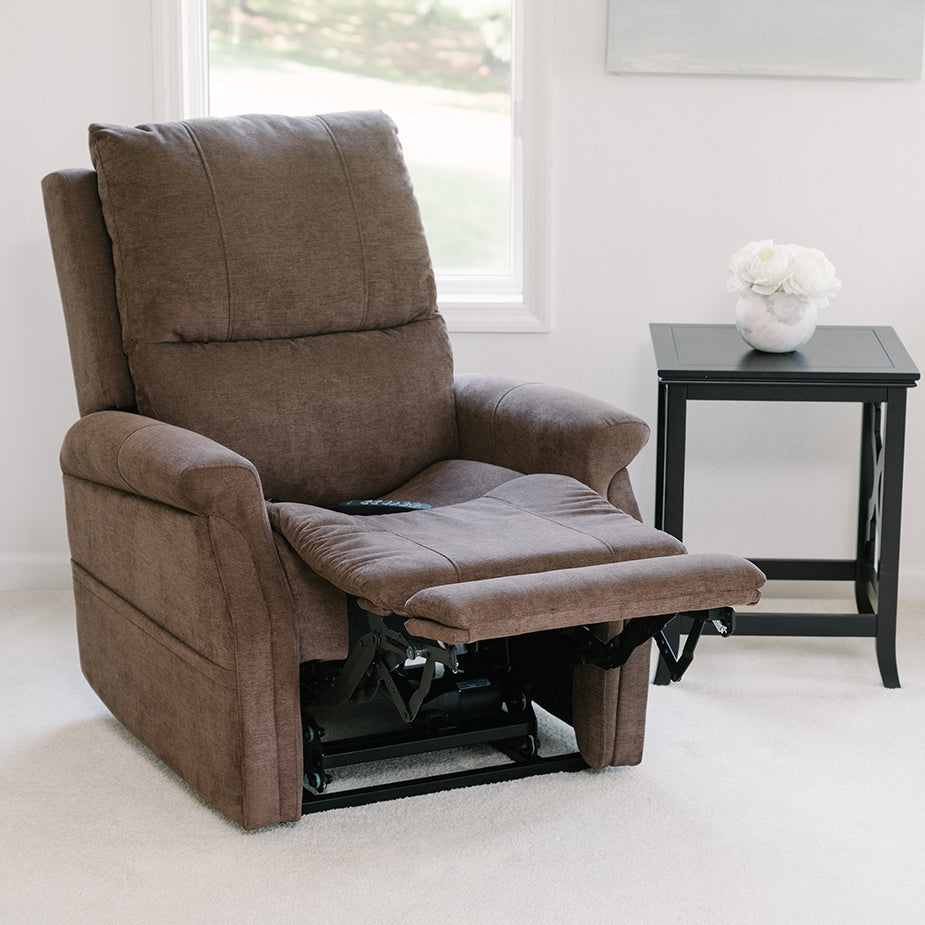 Vivalift! Metro 2 PLR-925M Saville Brown staged in a living room